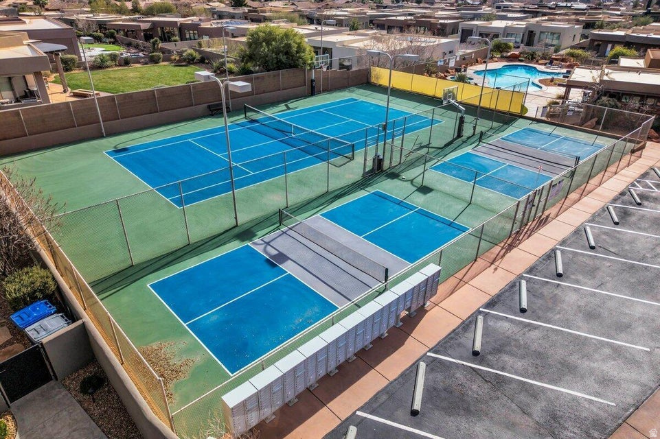 633 E FLINT ROCK CIR Ivins, UT 84738