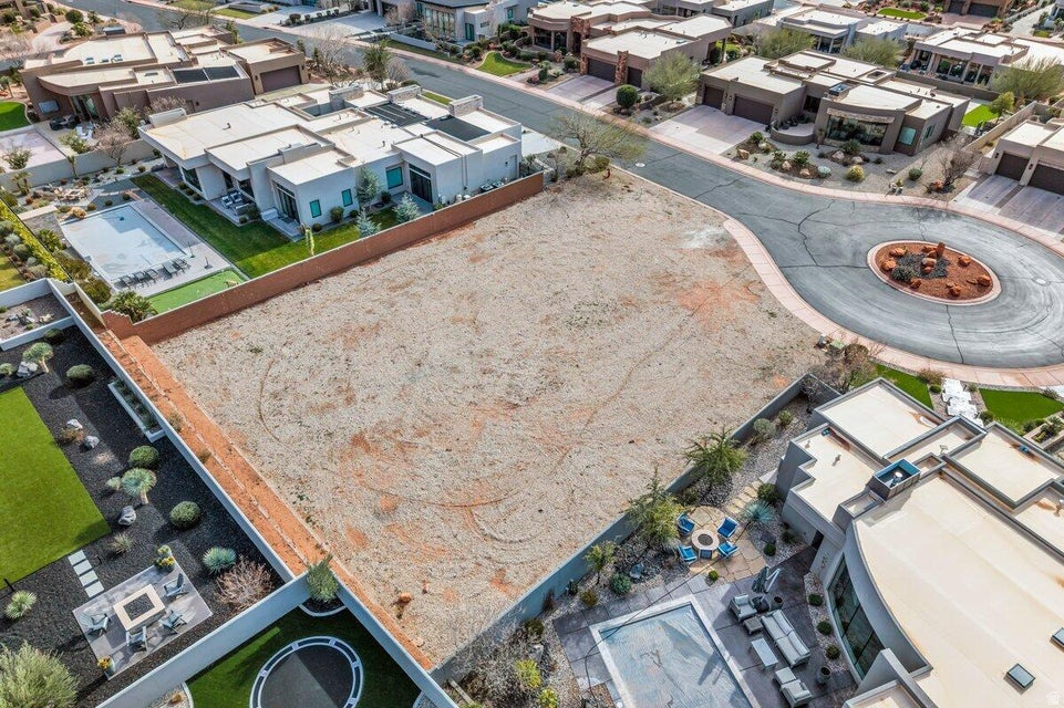 633 E FLINT ROCK CIR Ivins, UT 84738