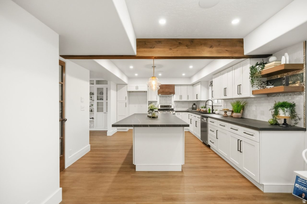 16 W 780 S Centerville, UT 84014