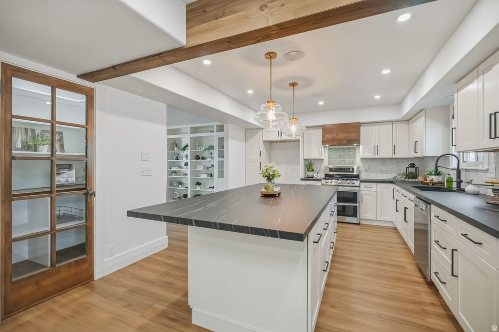 16 W 780 S Centerville, UT 84014