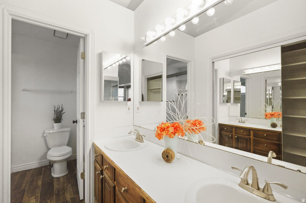 16 W 780 S Centerville, UT 84014