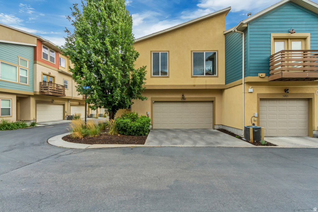 11287 S WINTER BLUFF LN South Jordan, UT 84095