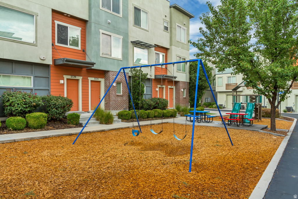 11287 S WINTER BLUFF LN South Jordan, UT 84095