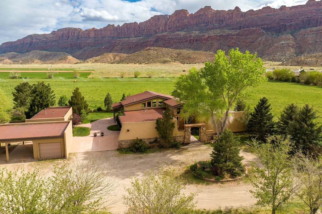 3885 S MAYNARD LN #1 Moab, UT 84532