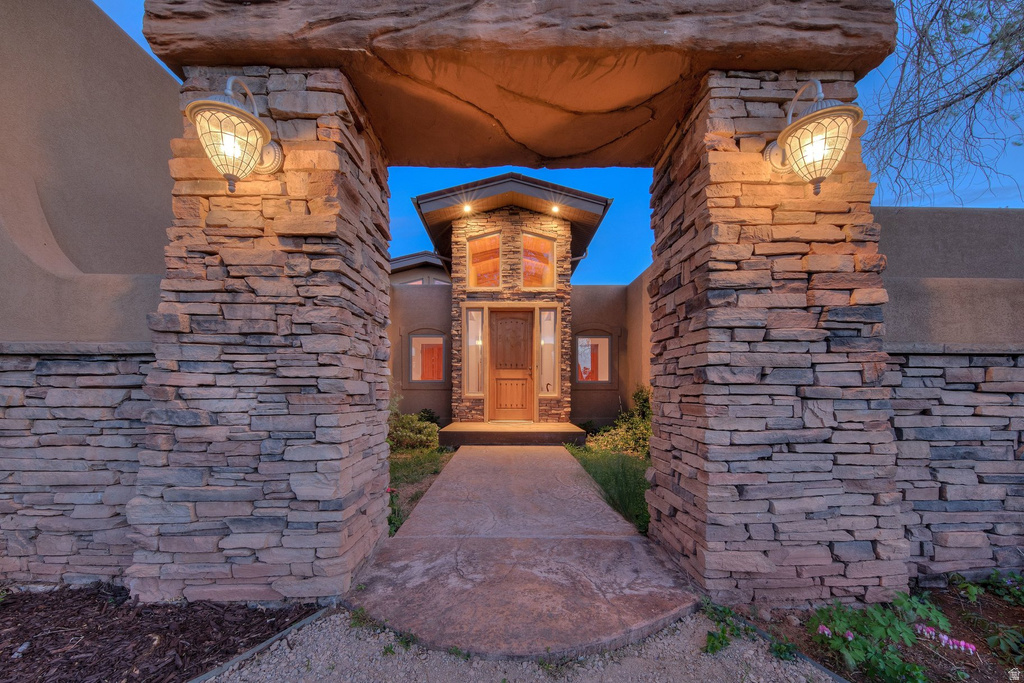 3885 S MAYNARD LN #1 Moab, UT 84532