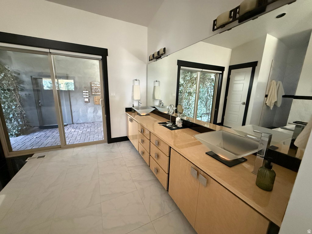 145 W CARNESECCA CT Mapleton, UT 84664