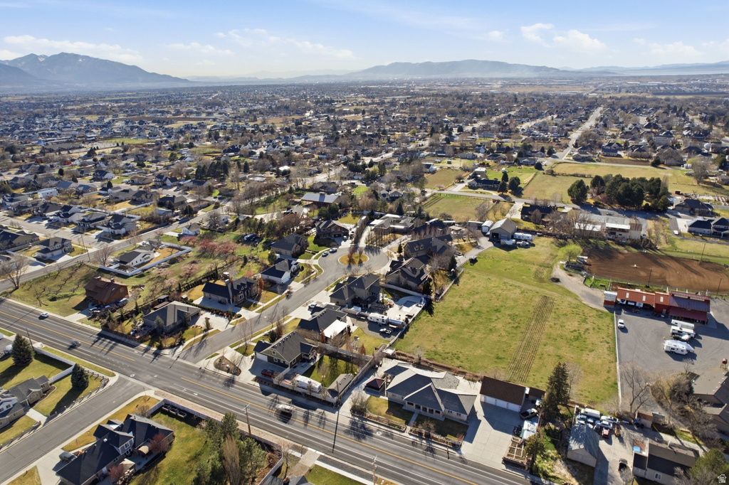 145 W CARNESECCA CT Mapleton, UT 84664