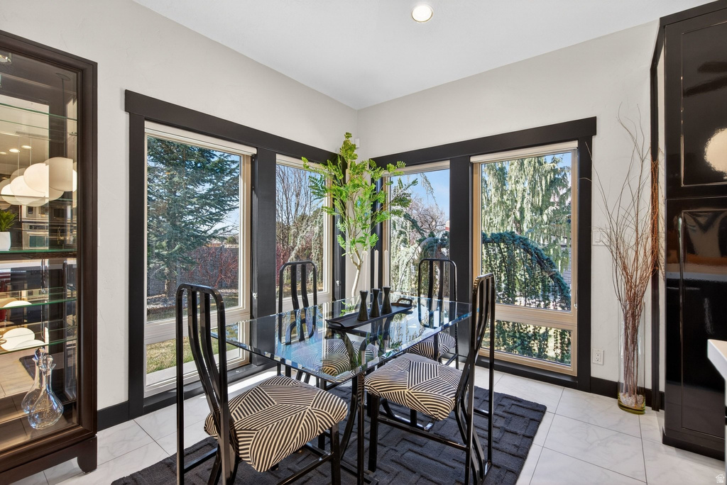 145 W CARNESECCA CT Mapleton, UT 84664