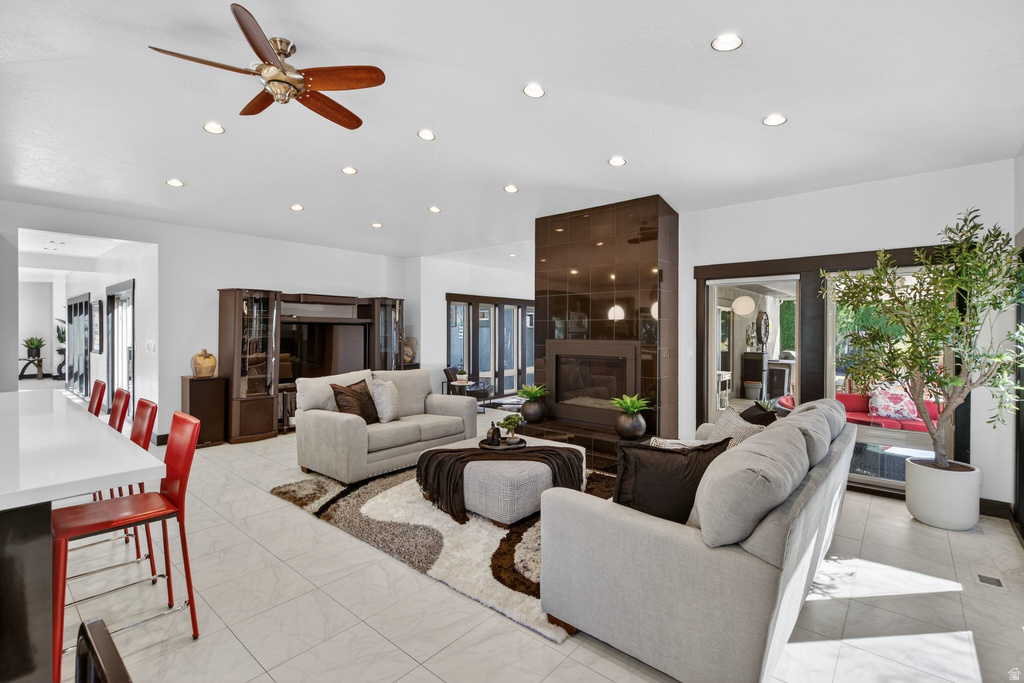 145 W CARNESECCA CT Mapleton, UT 84664