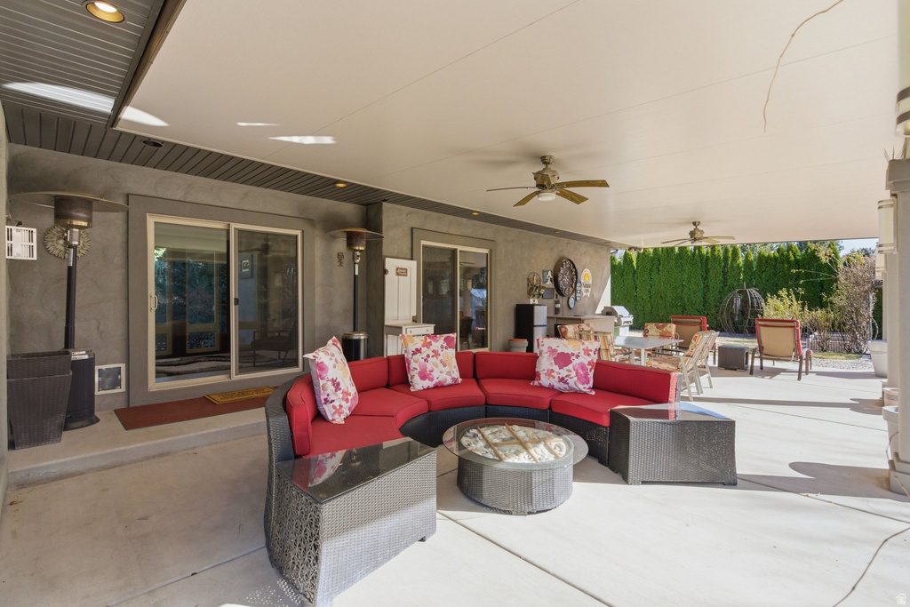 145 W CARNESECCA CT Mapleton, UT 84664