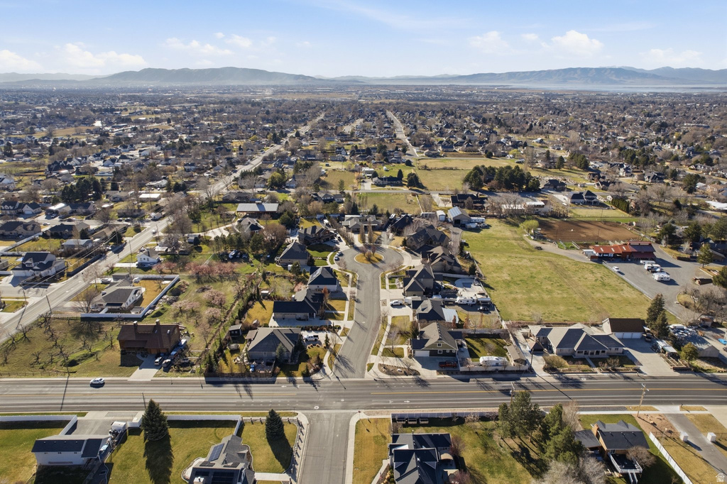 145 W CARNESECCA CT Mapleton, UT 84664