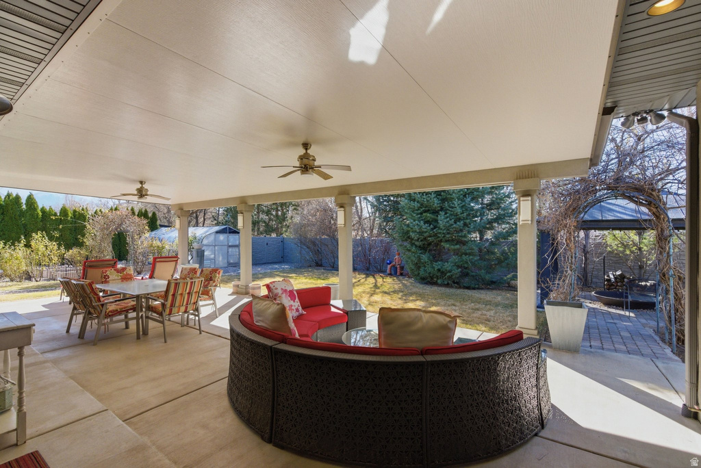 145 W CARNESECCA CT Mapleton, UT 84664