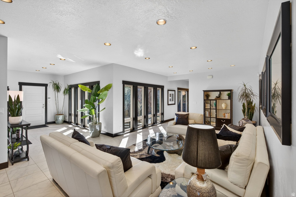 145 W CARNESECCA CT Mapleton, UT 84664