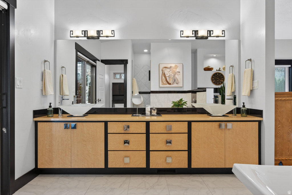 145 W CARNESECCA CT Mapleton, UT 84664