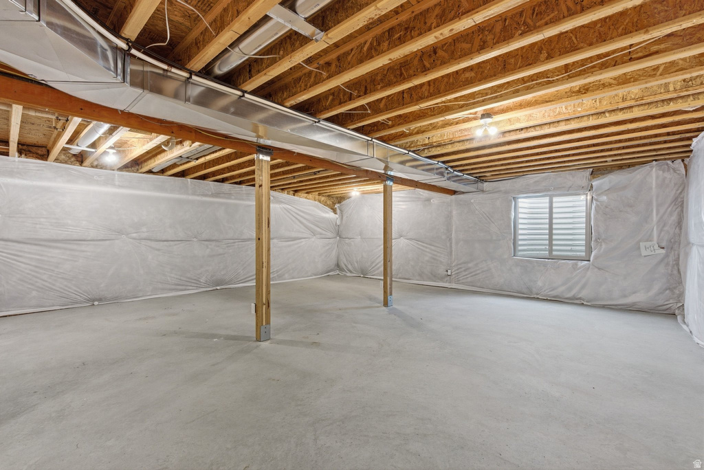 145 W CARNESECCA CT Mapleton, UT 84664