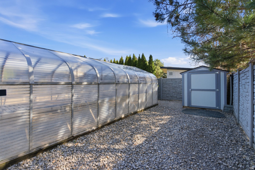 145 W CARNESECCA CT Mapleton, UT 84664