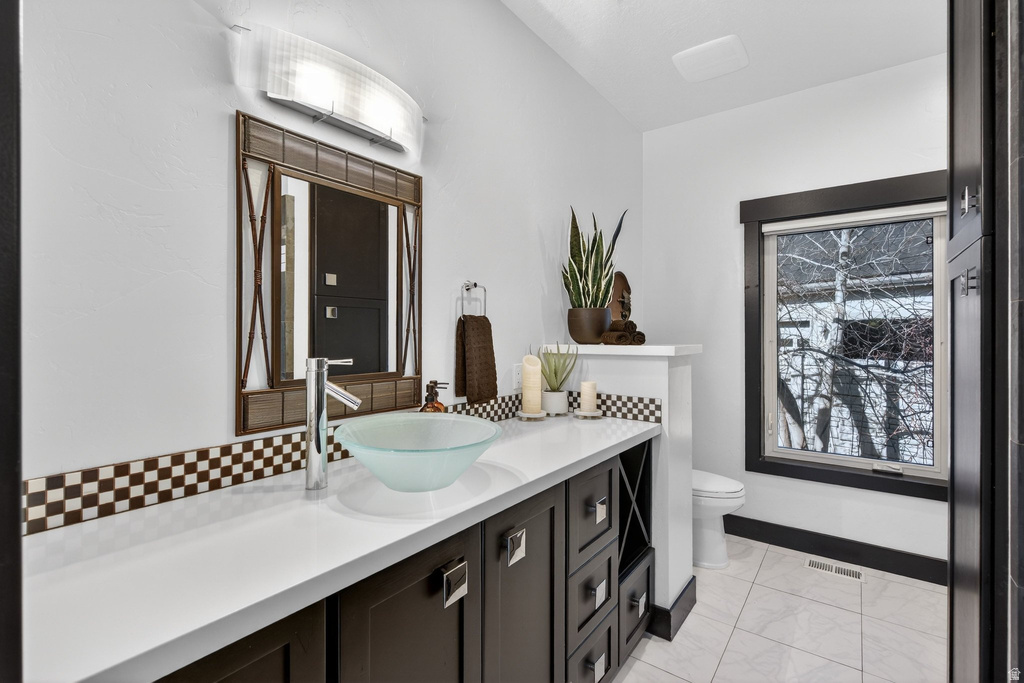 145 W CARNESECCA CT Mapleton, UT 84664