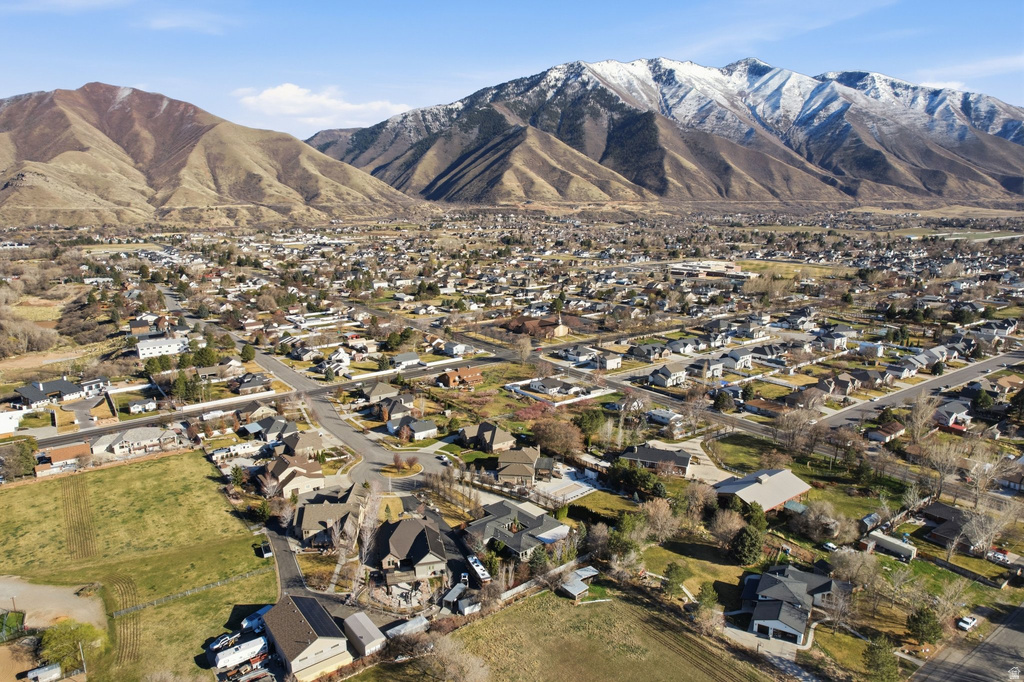 145 W CARNESECCA CT Mapleton, UT 84664