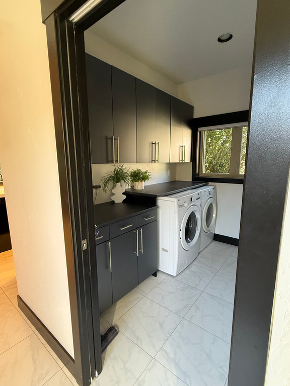 145 W CARNESECCA CT Mapleton, UT 84664