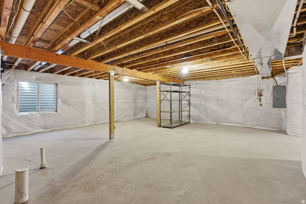 145 W CARNESECCA CT Mapleton, UT 84664