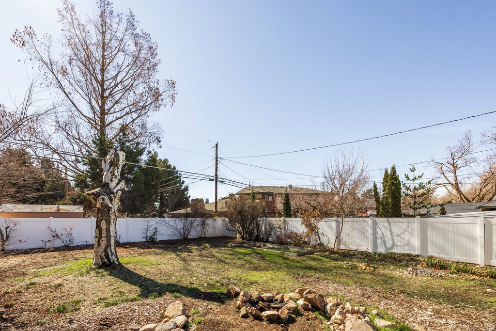 1675 E 27TH STREET Ogden, UT 84403