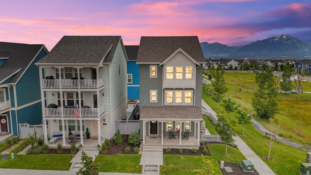 10777 S LAMOND DR South Jordan, UT 84009