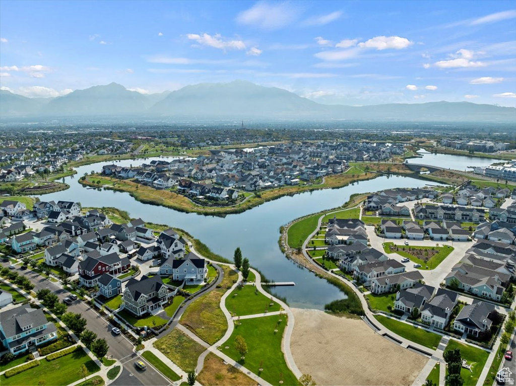 4667 W ISLA DAYBREAK RD South Jordan, UT 84009