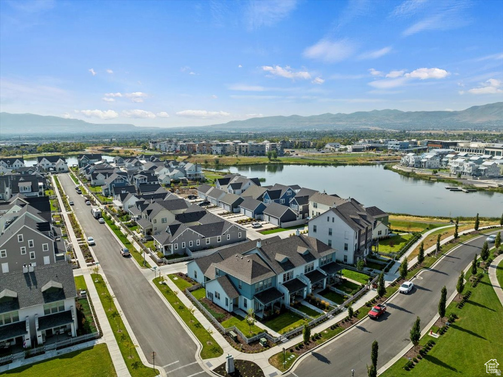 4667 W ISLA DAYBREAK RD South Jordan, UT 84009