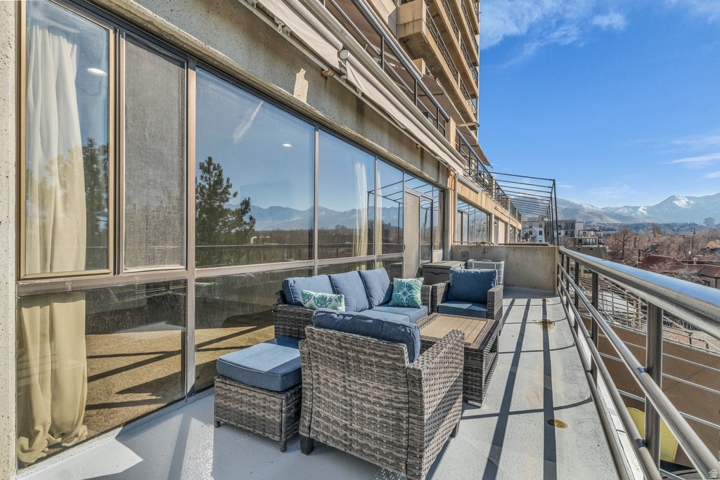 560 E SOUTH TEMPLE ST #302 Salt Lake City, UT 84102