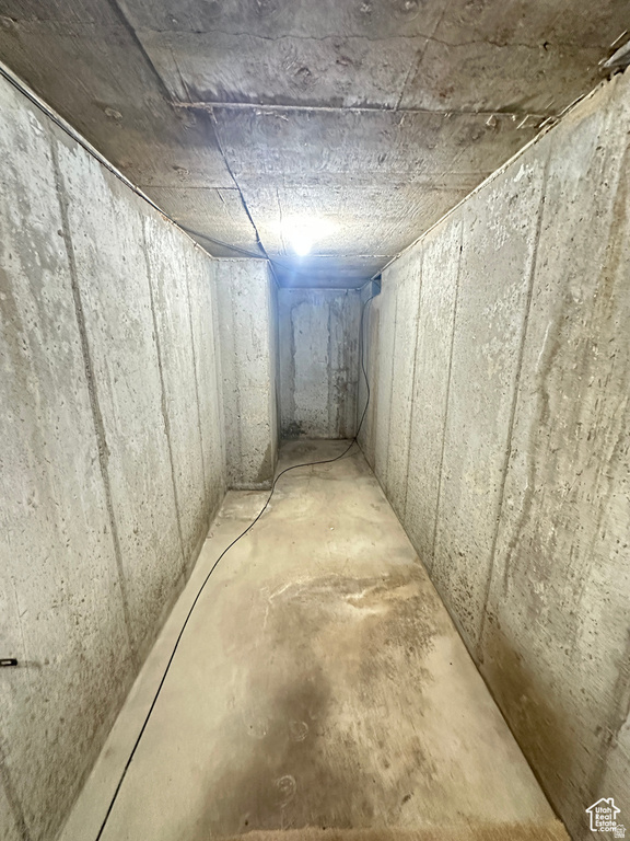 5488 S 250 E Washington Terrace, UT 84405