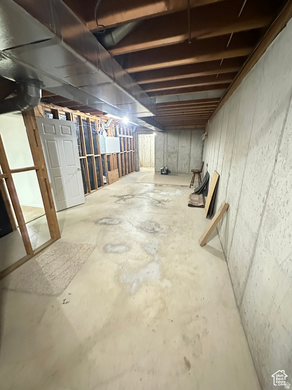 5488 S 250 E Washington Terrace, UT 84405