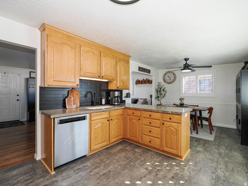 1048 E 5235 S Salt Lake City, UT 84117