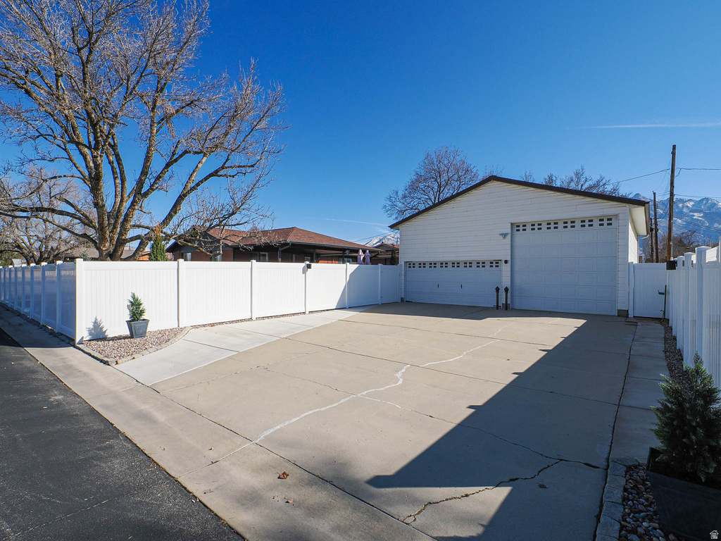 1048 E 5235 S Salt Lake City, UT 84117