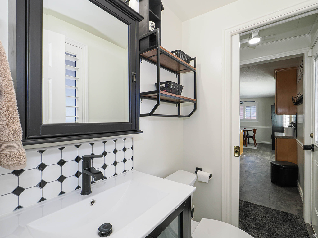 1048 E 5235 S Salt Lake City, UT 84117