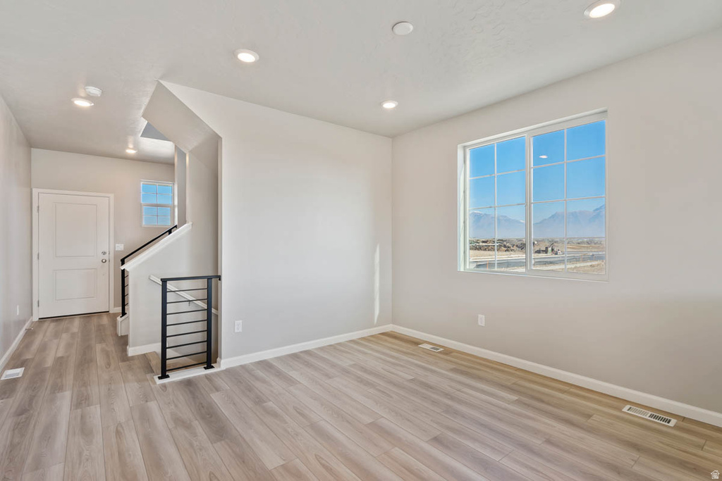 269 N ROUNDABOUT ST Saratoga Springs, UT 84045