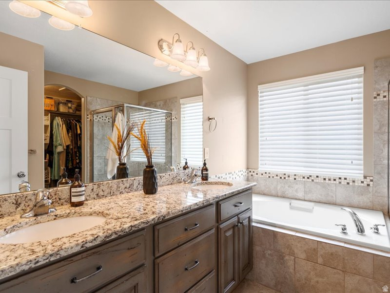 747 W 2775 N Pleasant View, UT 84414