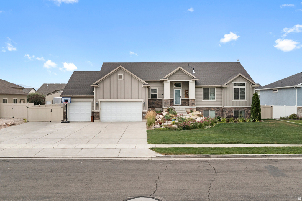 747 W 2775 N Pleasant View, UT 84414