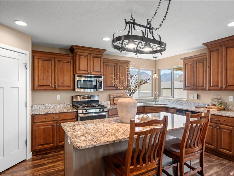 747 W 2775 N Pleasant View, UT 84414