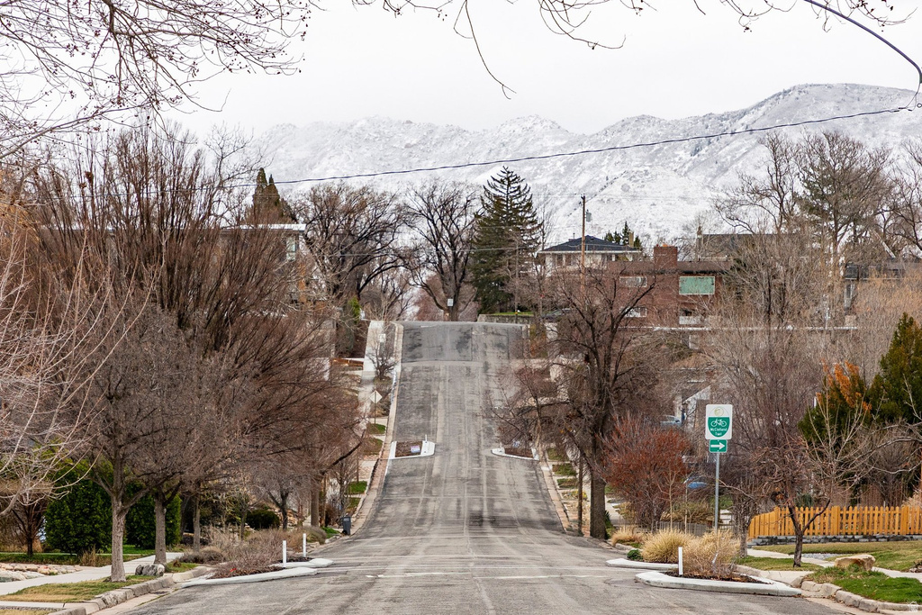 1137 E HARRISON AVE Salt Lake City, UT 84105