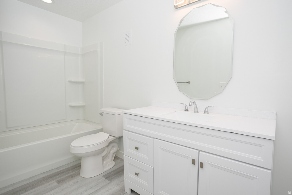 8416 N SUN CREST DR Eagle Mountain, UT 84005