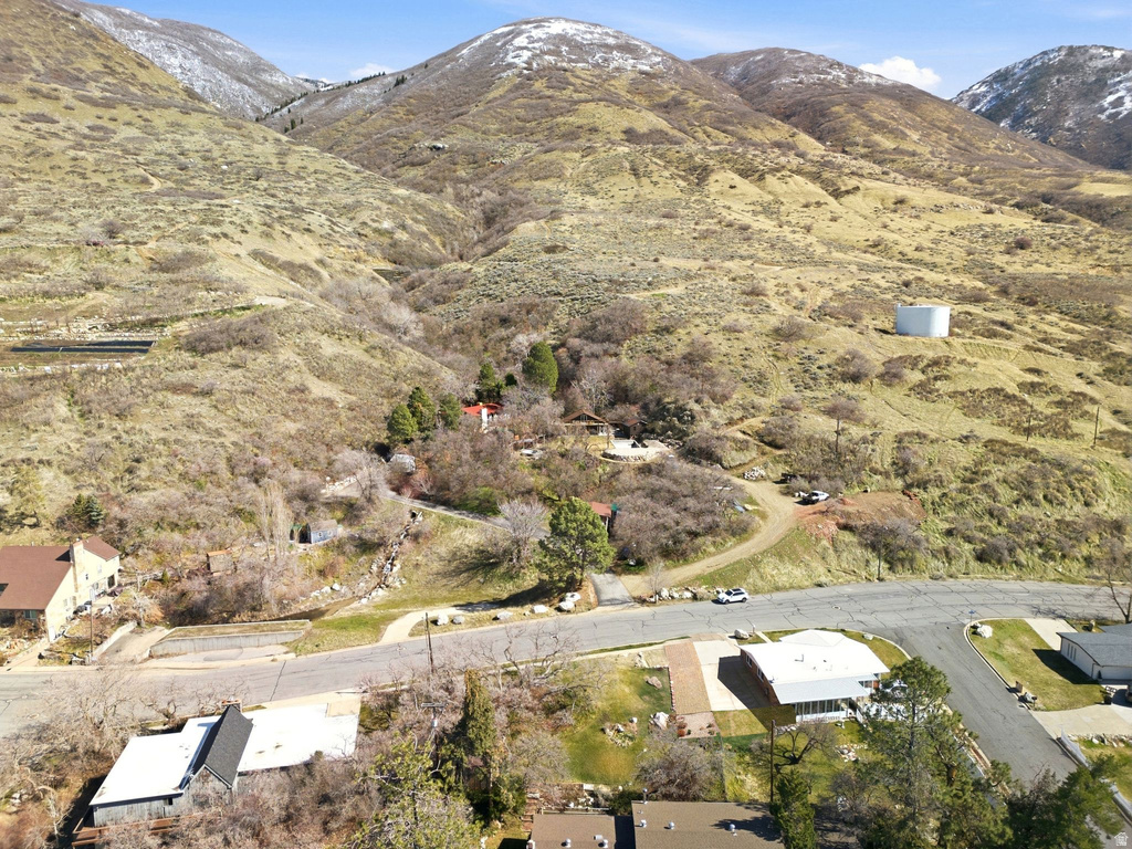 1159 N OAKRIDGE DR Centerville, UT 84014