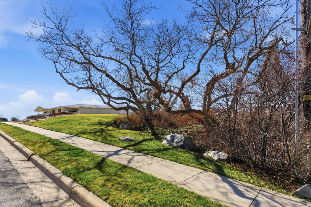 1159 N OAKRIDGE DR Centerville, UT 84014