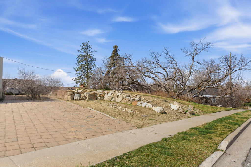 1159 N OAKRIDGE DR Centerville, UT 84014