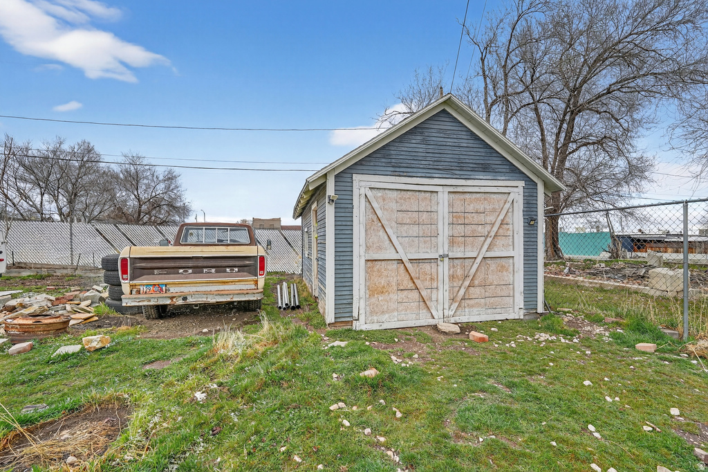 77 N 4TH ST Tooele, UT 84074