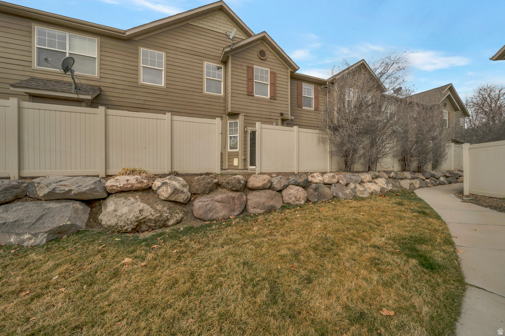13503 S LEAF WING LN Herriman, UT 84096