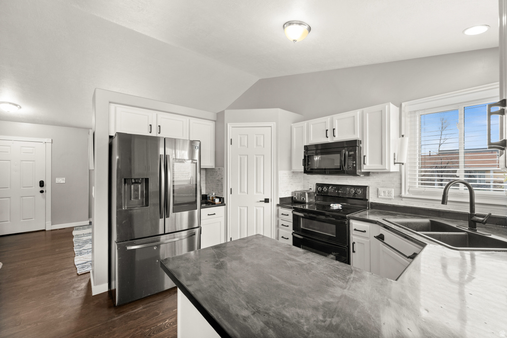 5884 S IMPRESSIONS DR Salt Lake City, UT 84118