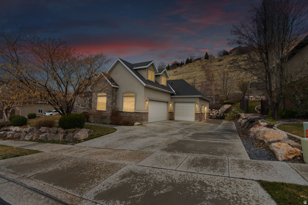 609 S PARKWAY DR North Salt Lake, UT 84054