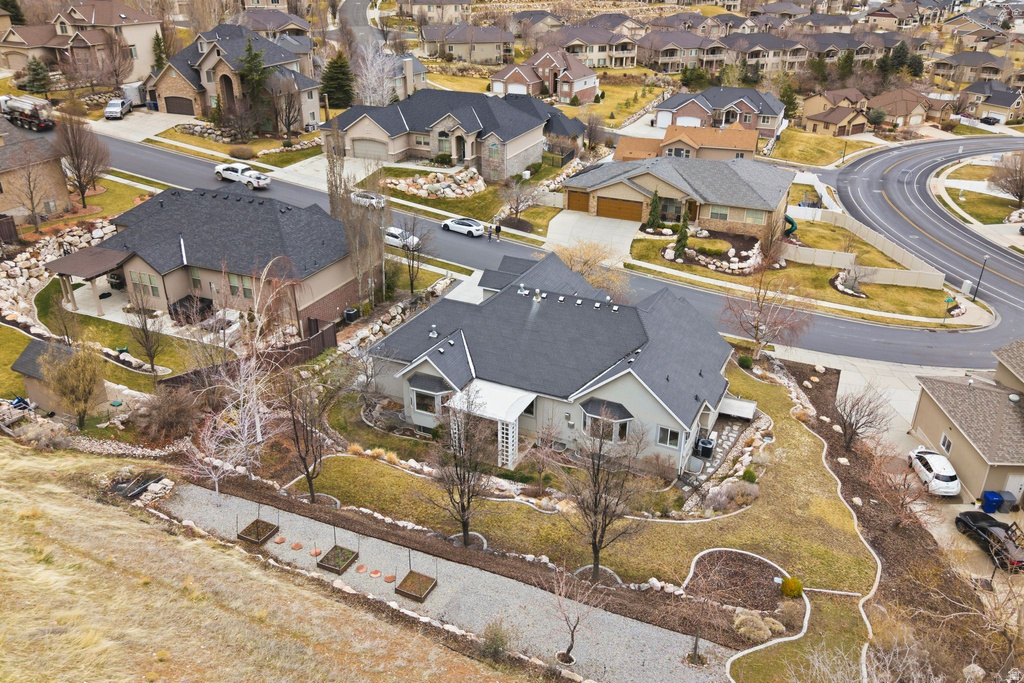 609 S PARKWAY DR North Salt Lake, UT 84054