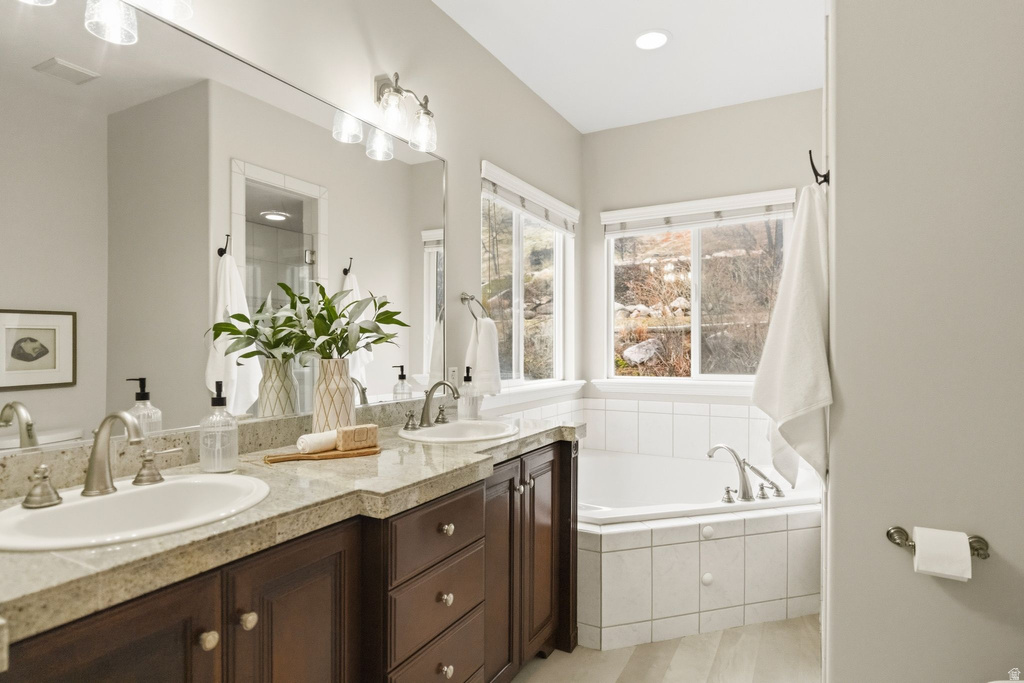 609 S PARKWAY DR North Salt Lake, UT 84054