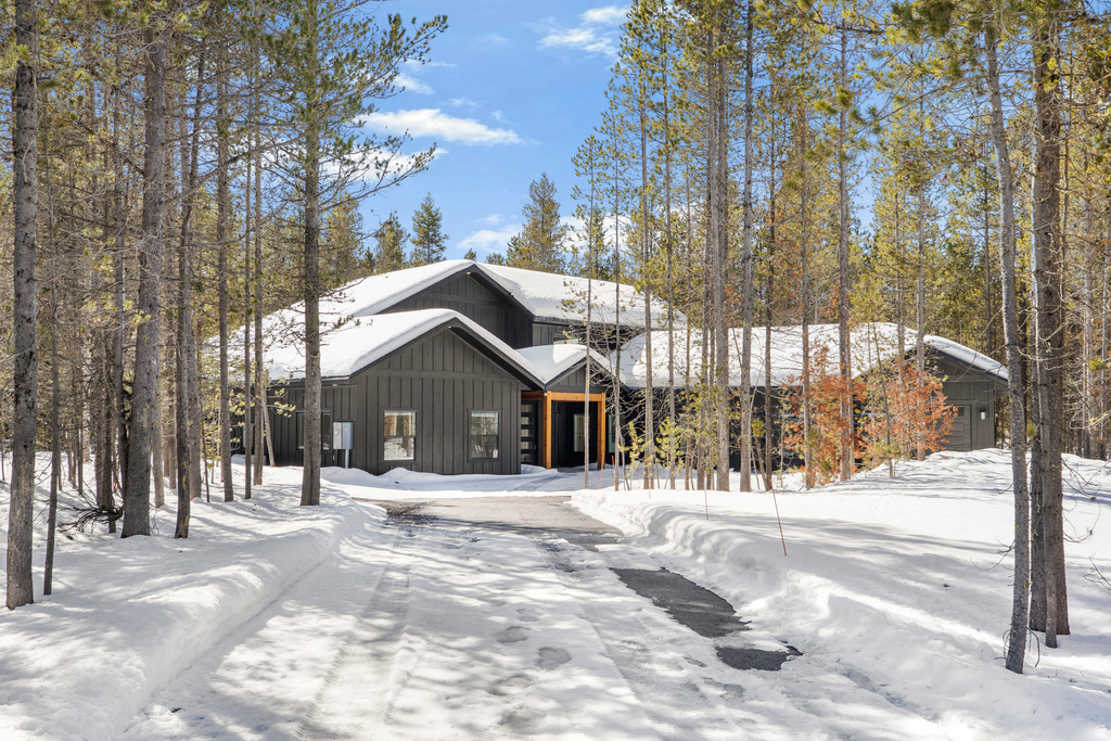 3650 REDTAIL ST Island Park, ID 83429